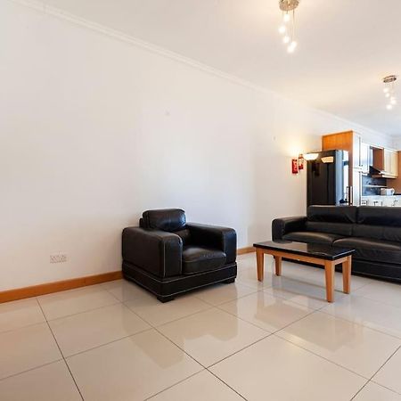 Comfortable Penthouse, Served With Lift, Wifi & Ac By 360 Estates Gzira Экстерьер фото