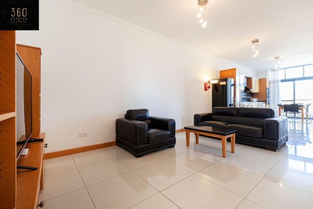 Comfortable Penthouse, Served With Lift, Wifi & Ac By 360 Estates Gzira Экстерьер фото