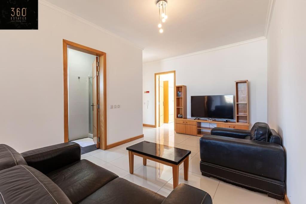 Comfortable Penthouse, Served With Lift, Wifi & Ac By 360 Estates Gzira Экстерьер фото